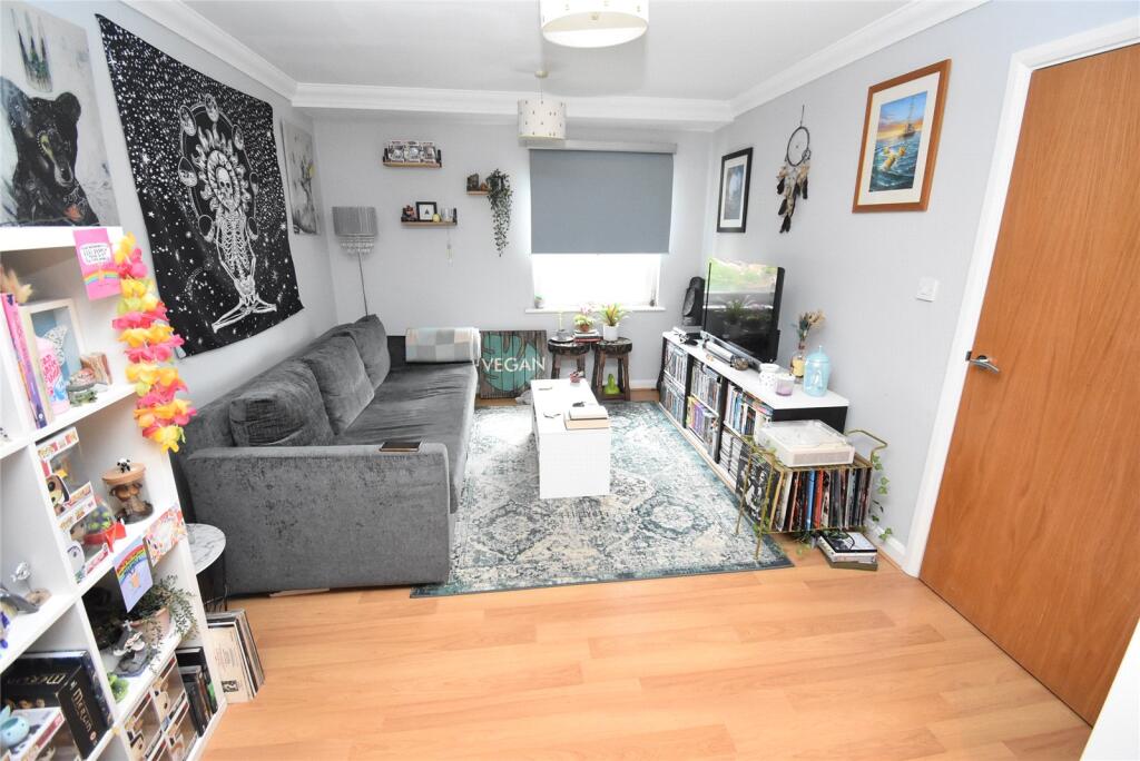 Apartment in Luton - View 4