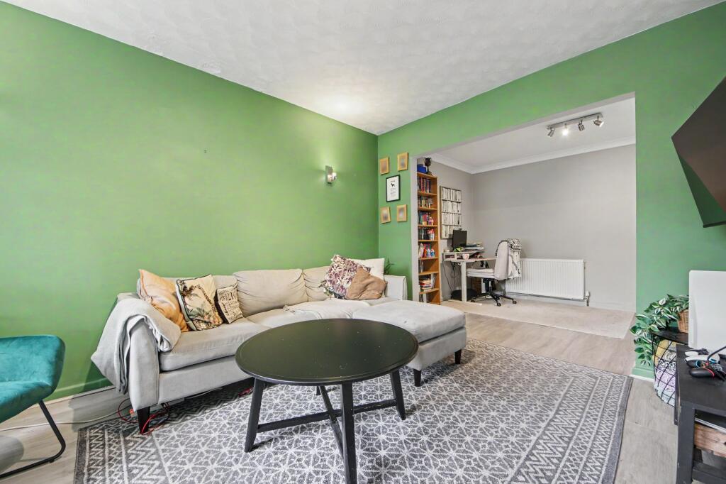 House in Southampton - View 5