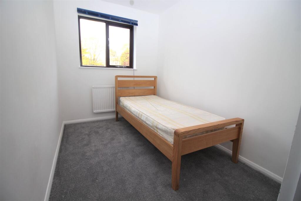 Apartment in Hatfield, Old Hatfield - More