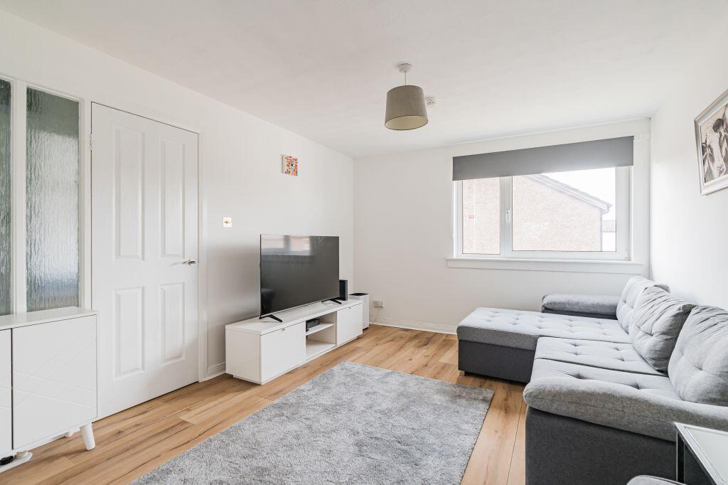 13 Craigievar Square, Edinburgh, EH12 8YP - View 6