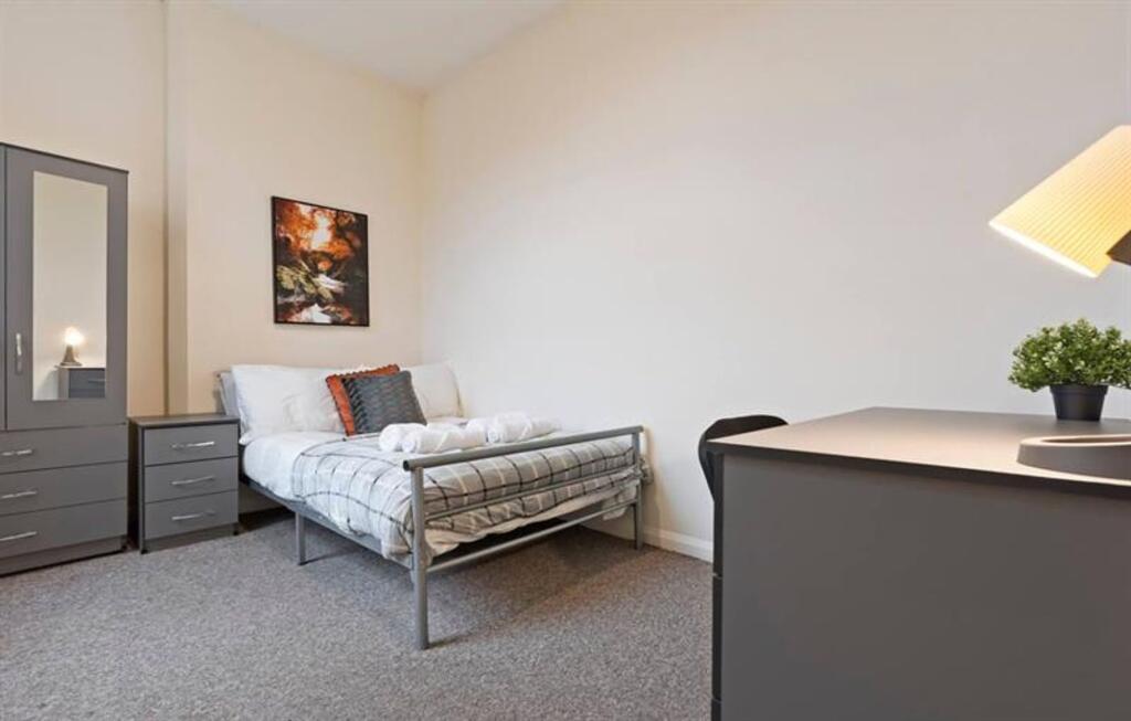 Apartment in Nottingham - View 4