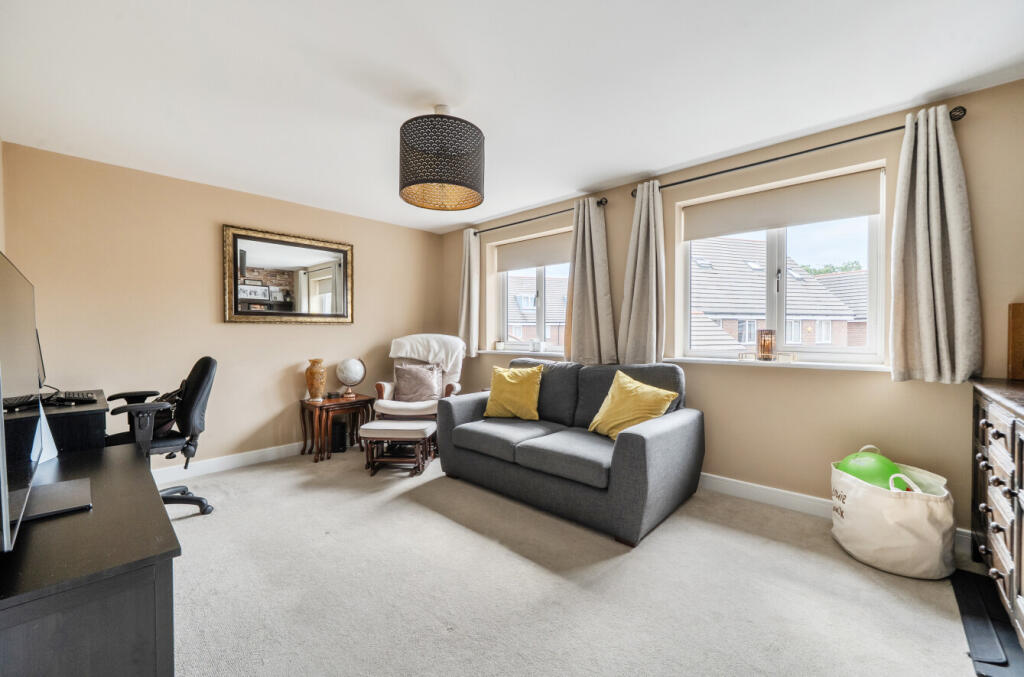 House in Reading - View 4