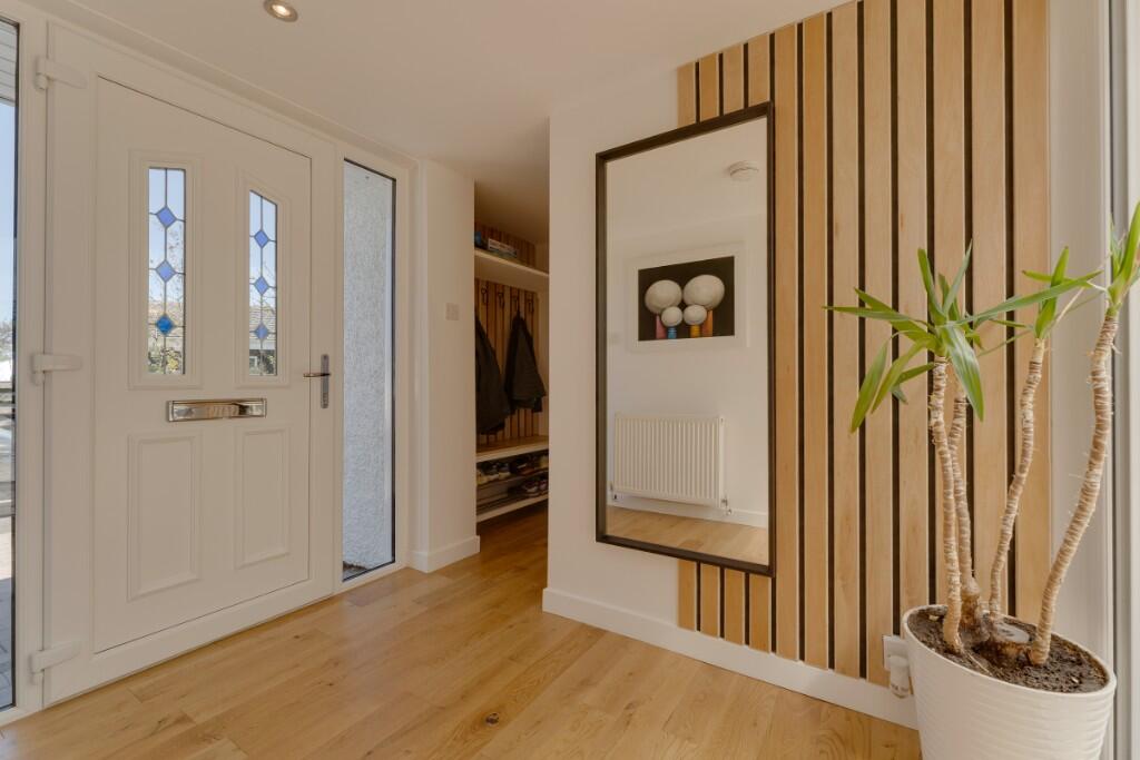 House in Cumbernauld, North Lanarkshire - More