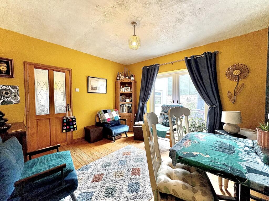 House in Dudley, West Midlands - More