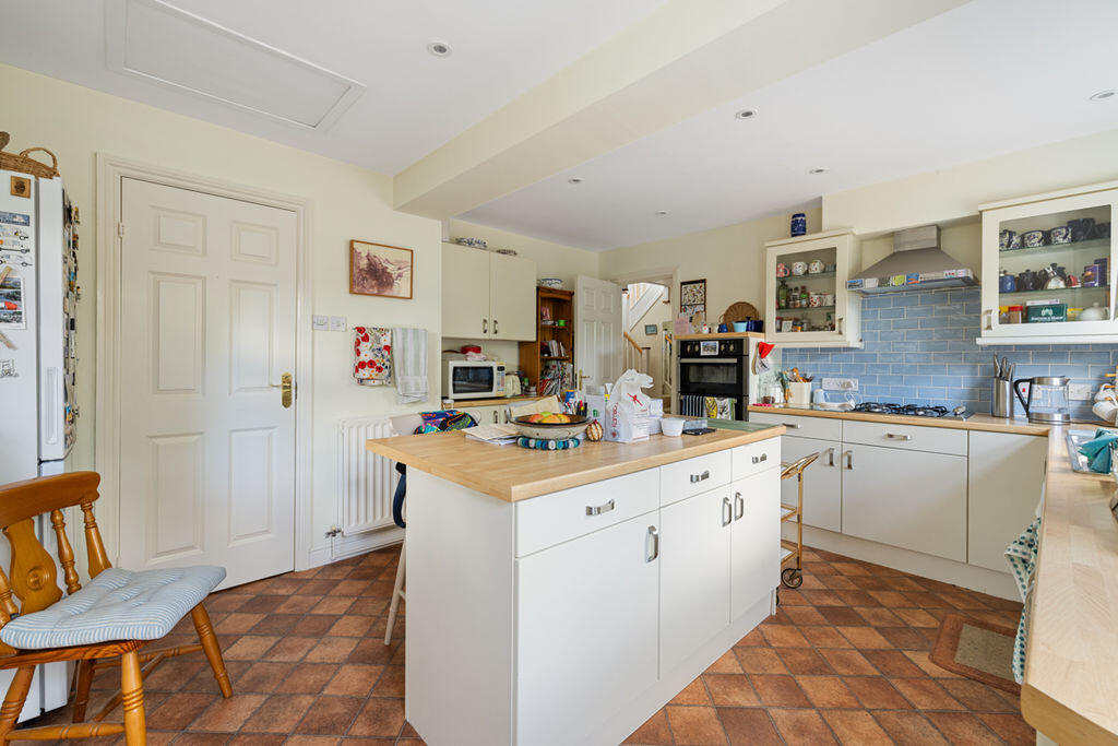 House in Portsmouth - View 5