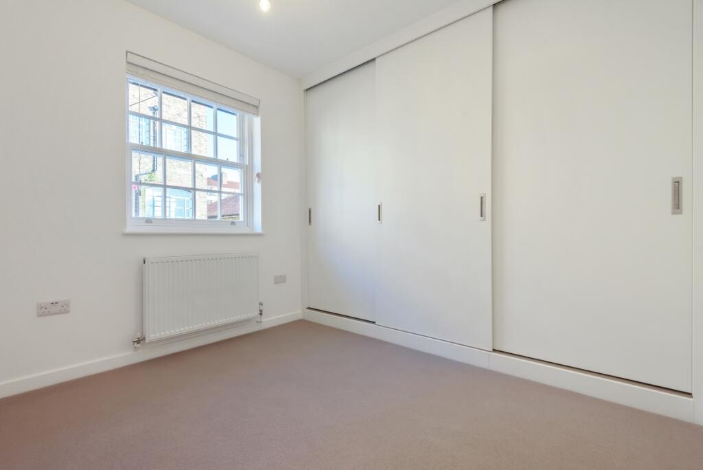 House in London - View 4