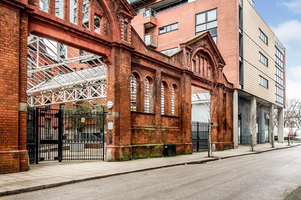 Main image of property: Sorting Office Building, 7 Mirabel Street, Manchester, Greater Manchester, M3