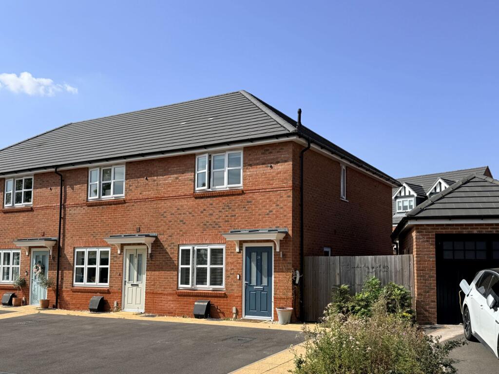 Main image of property: Merchant Crescent, Faringdon, SN7