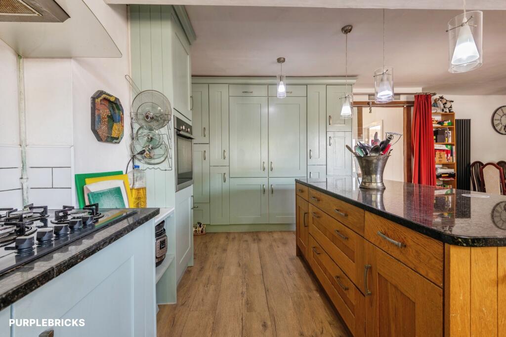 House in Taunton - View 4