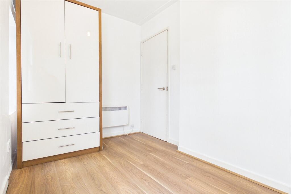 Warwick House, Church Street, Reading, Berkshire, RG7 - View 5
