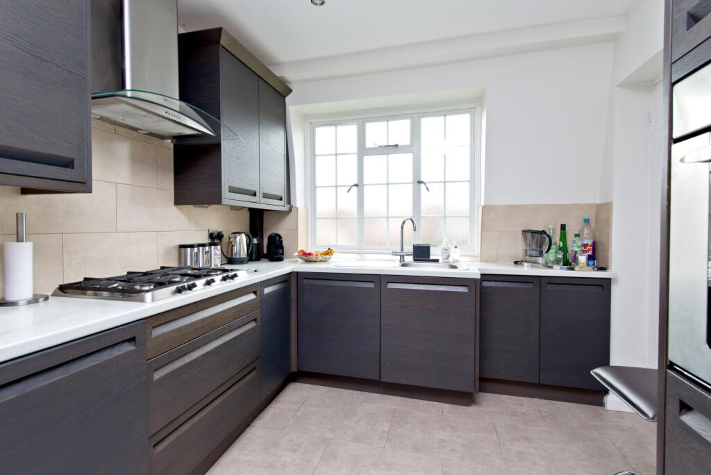 Apartment in London - View 2