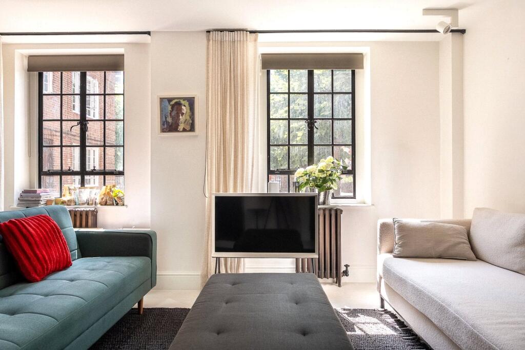 Apartment in London, Royal Borough of Kensington and Chelsea - View 2