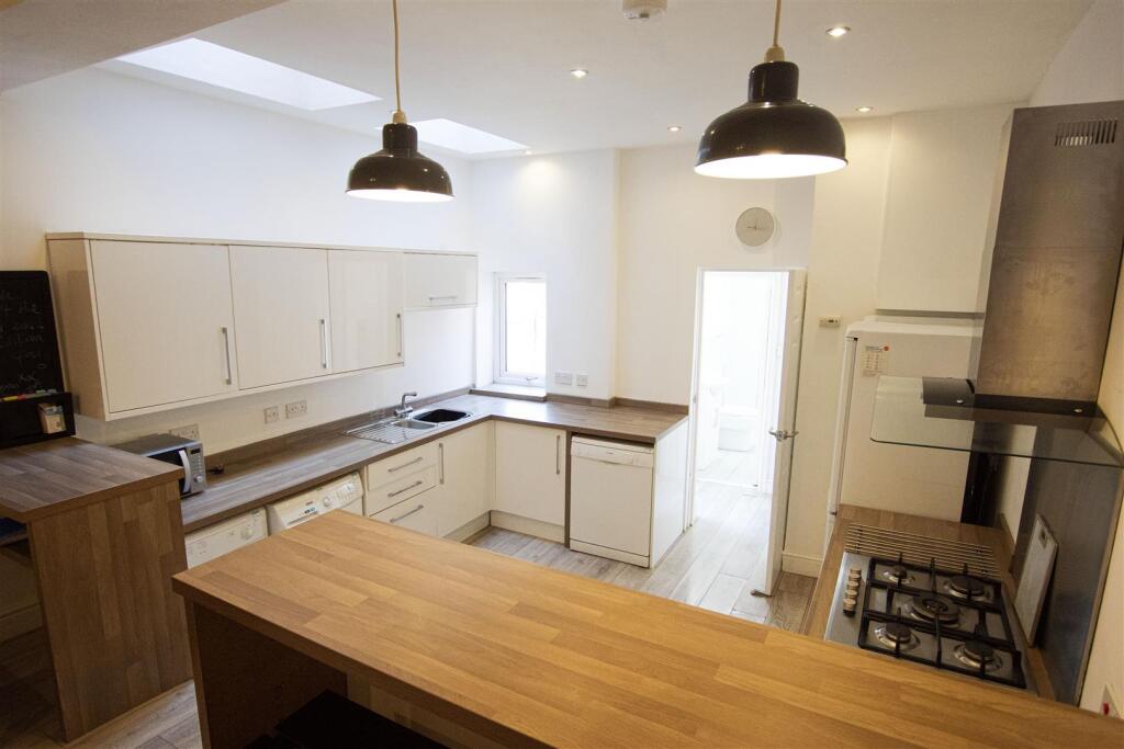 House in Birmingham, Selly Oak - More