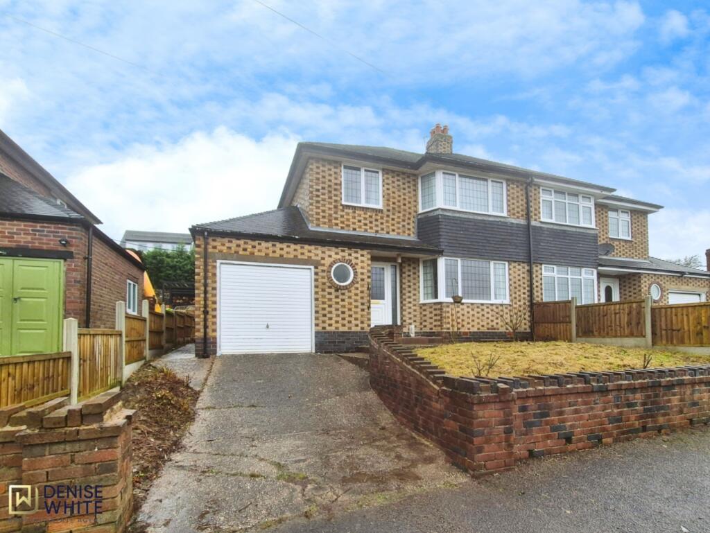 3-bed semi-detached on Kent Drive, Endon, Staffordshire, ST9 9EH, £250,000