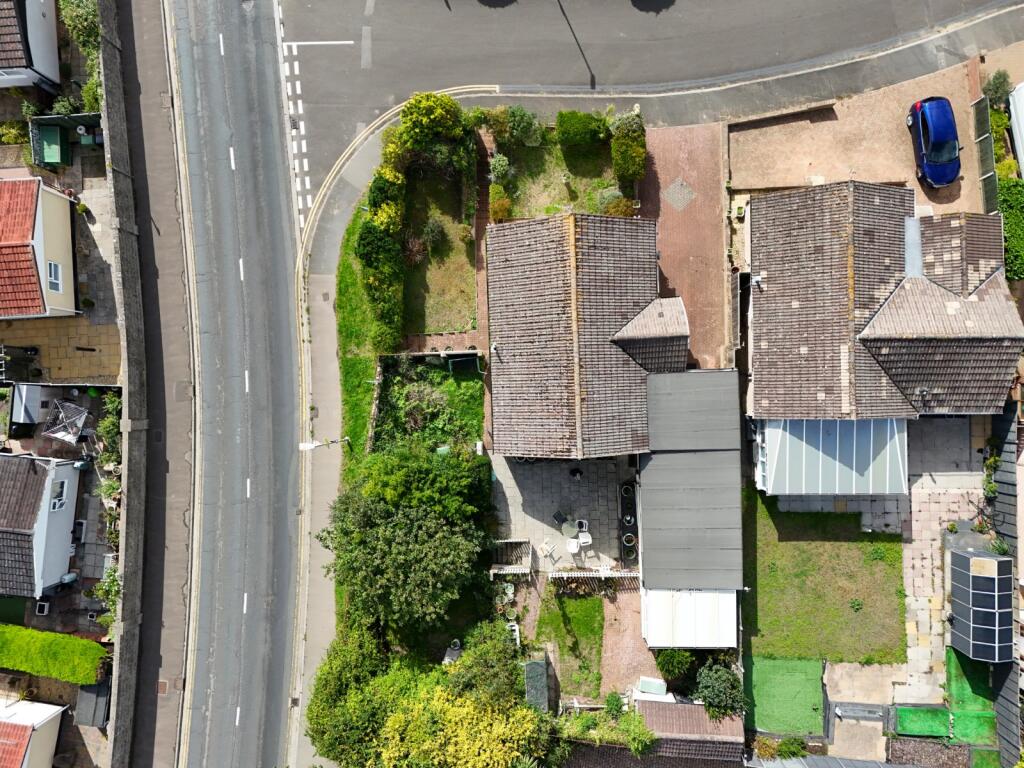 Pinewood Way, Brean, Burnham-on-Sea, Somerset, TA8 photo 3