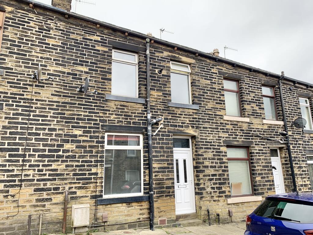 Main image of property: Lake View, Halifax, HX3 6EW