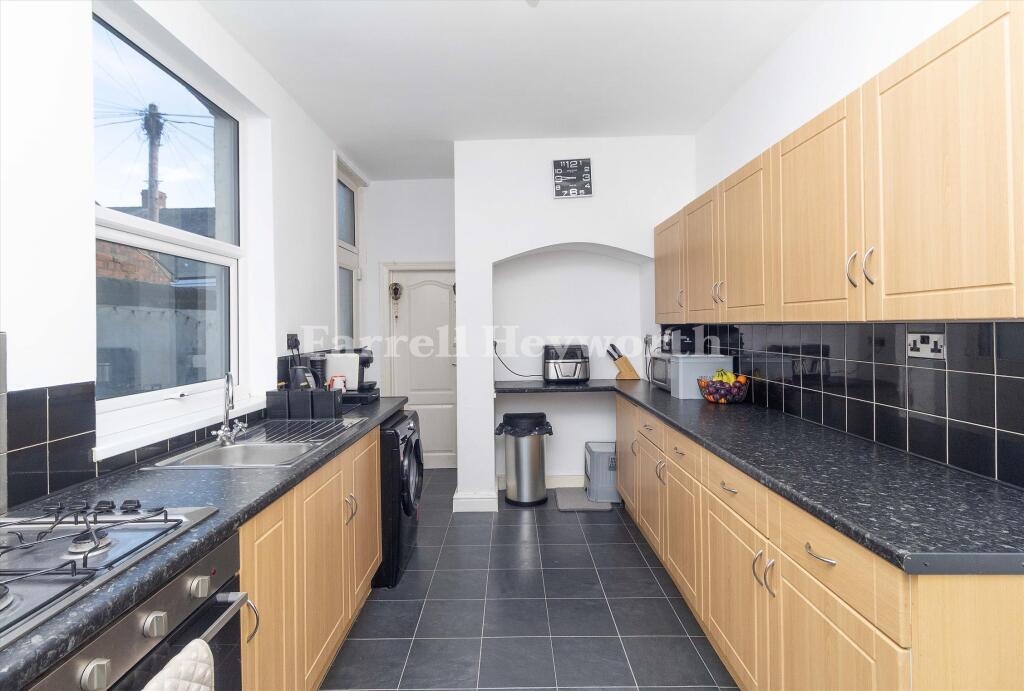House in Barrow-in-Furness, Salthouse, Barrow - More