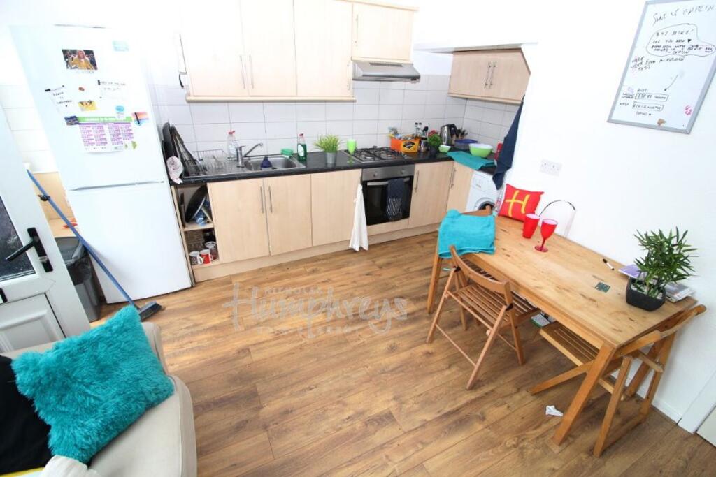 House in Sheffield - View 3