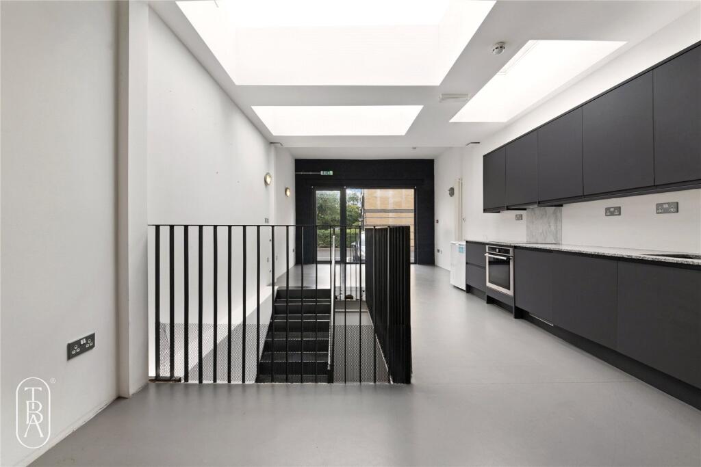Main image of property: Bethnal Green Road, London, E2