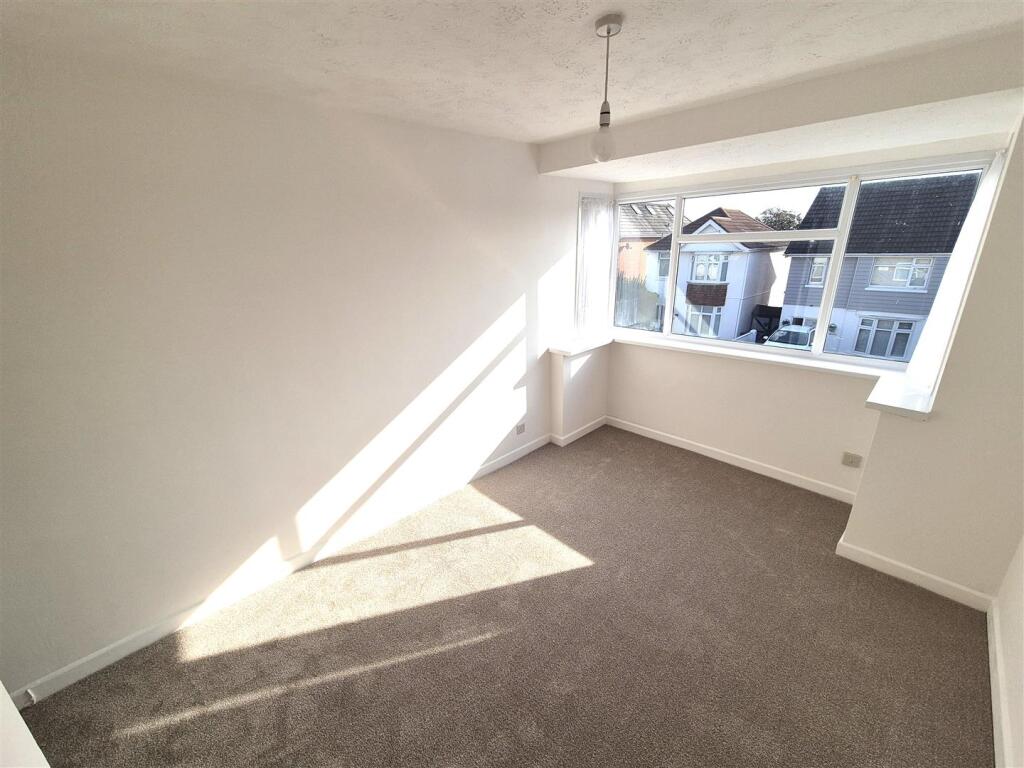 Apartment in Poole, Upper Parkstone - More