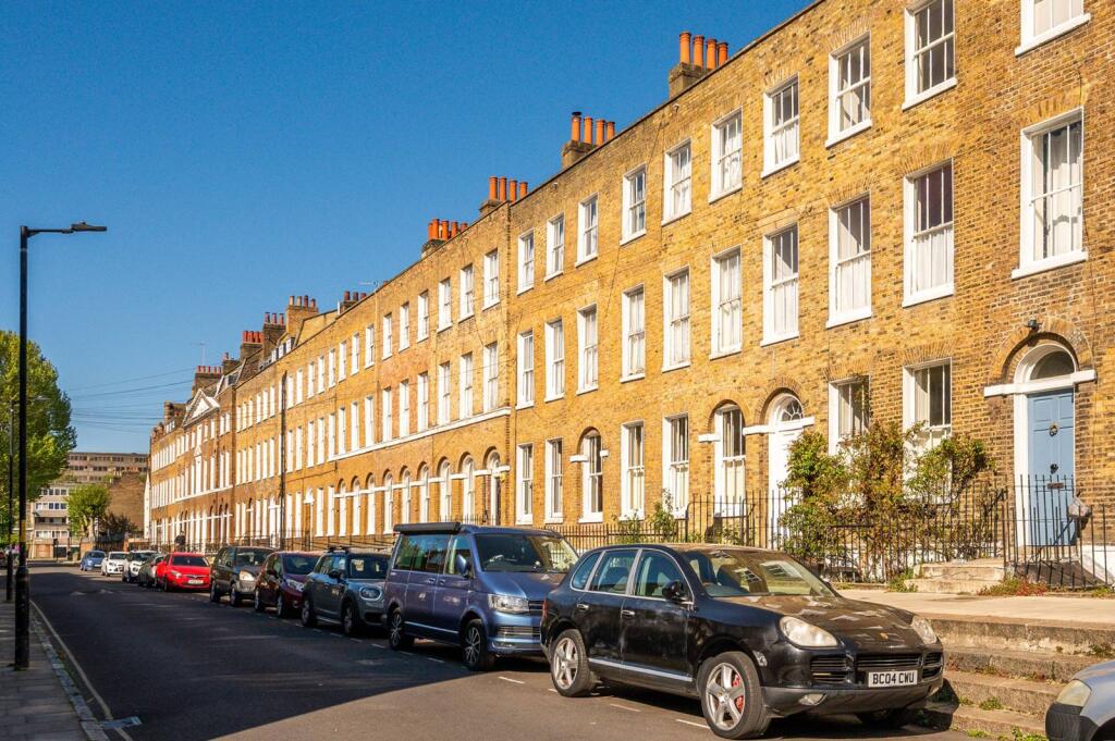Main image of property: Surrey Square, Elephant and Castle, London, SE17