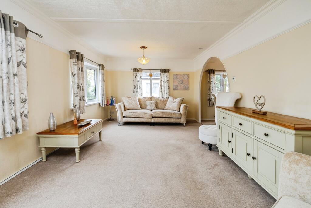 Prebend Lane, Welton, Lincoln, LN2 photo 4