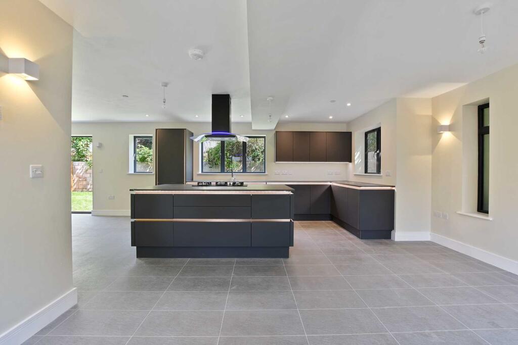 Main image of property: Sabir Court, Crescent Road, Temple Cowley
