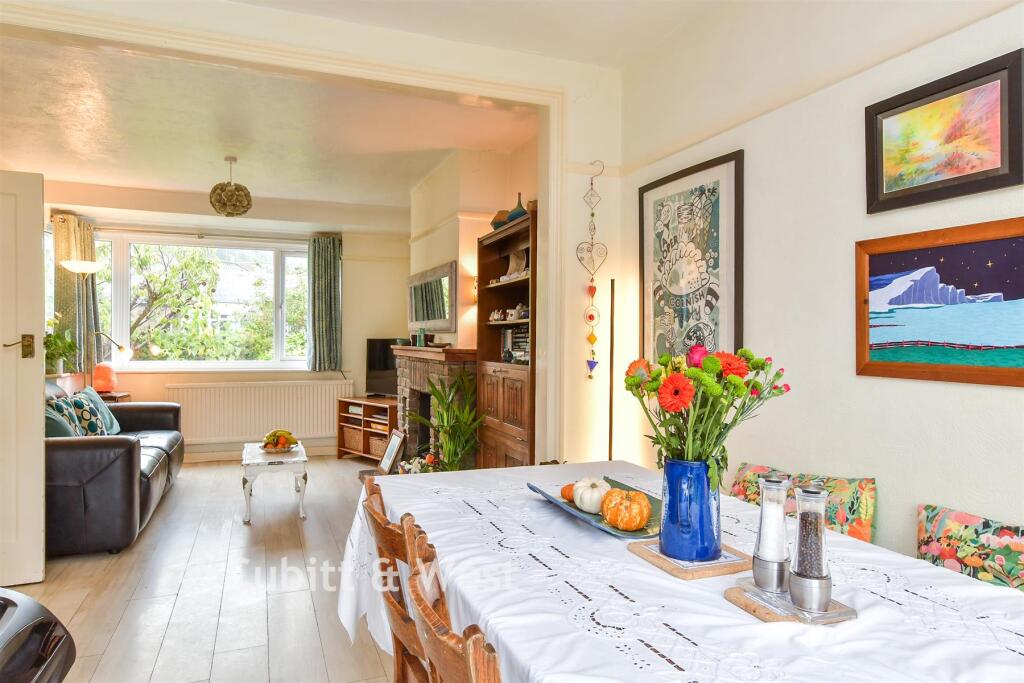 Mackie Avenue, Patcham, East Sussex photo 2