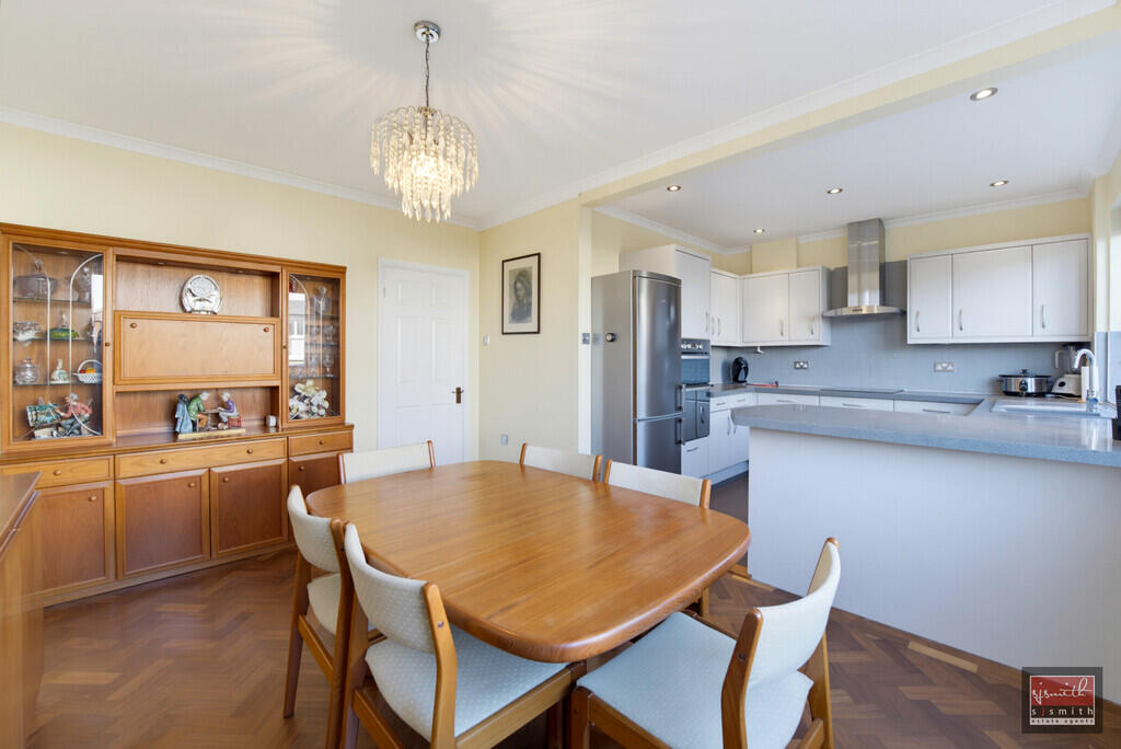House in Spelthorne, Surrey - More
