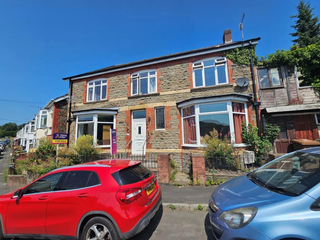 Main image of property: 91 Windsor Avenue, Newbridge, Newport, Gwent, NP11 4LX