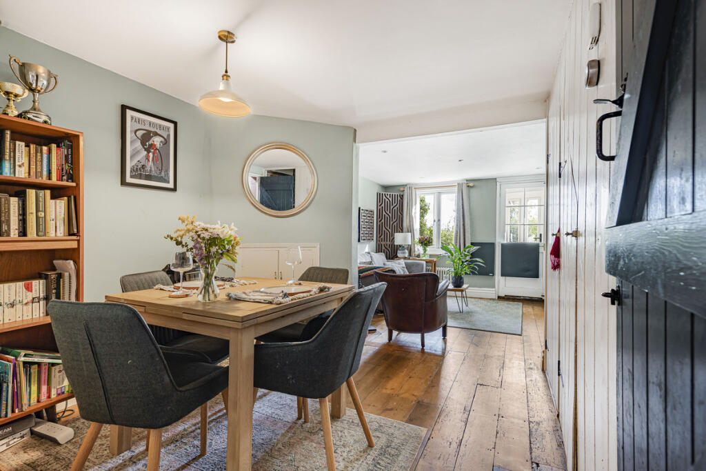 House in Tandridge - More