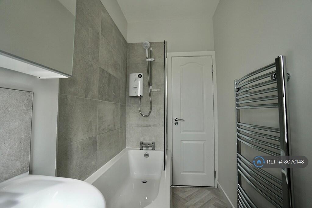 Apartment in Glasgow - View 5