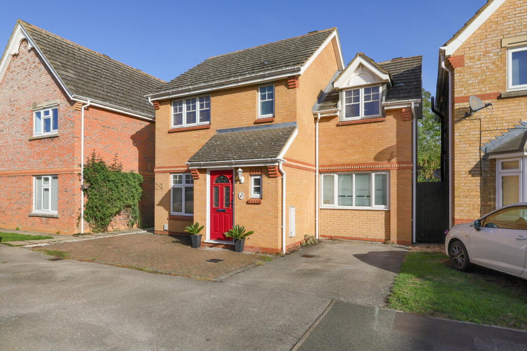 Main image of property: Pitfield Close, Fenstanton, Huntingdon, PE28 9FE