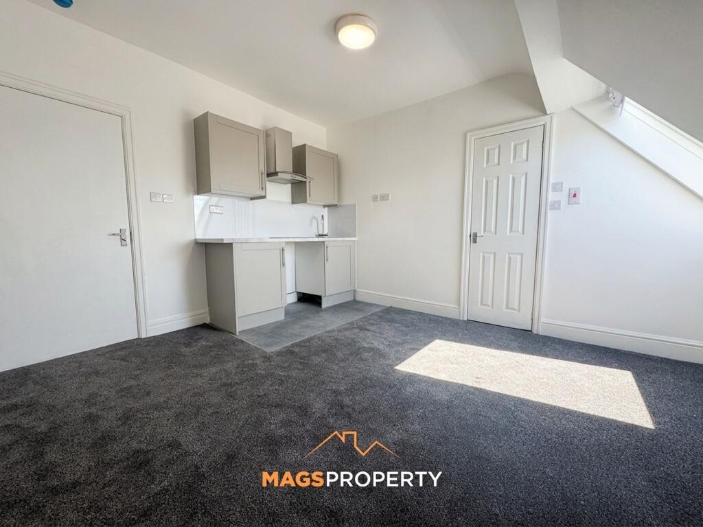 Apartment in Liverpool - View 2