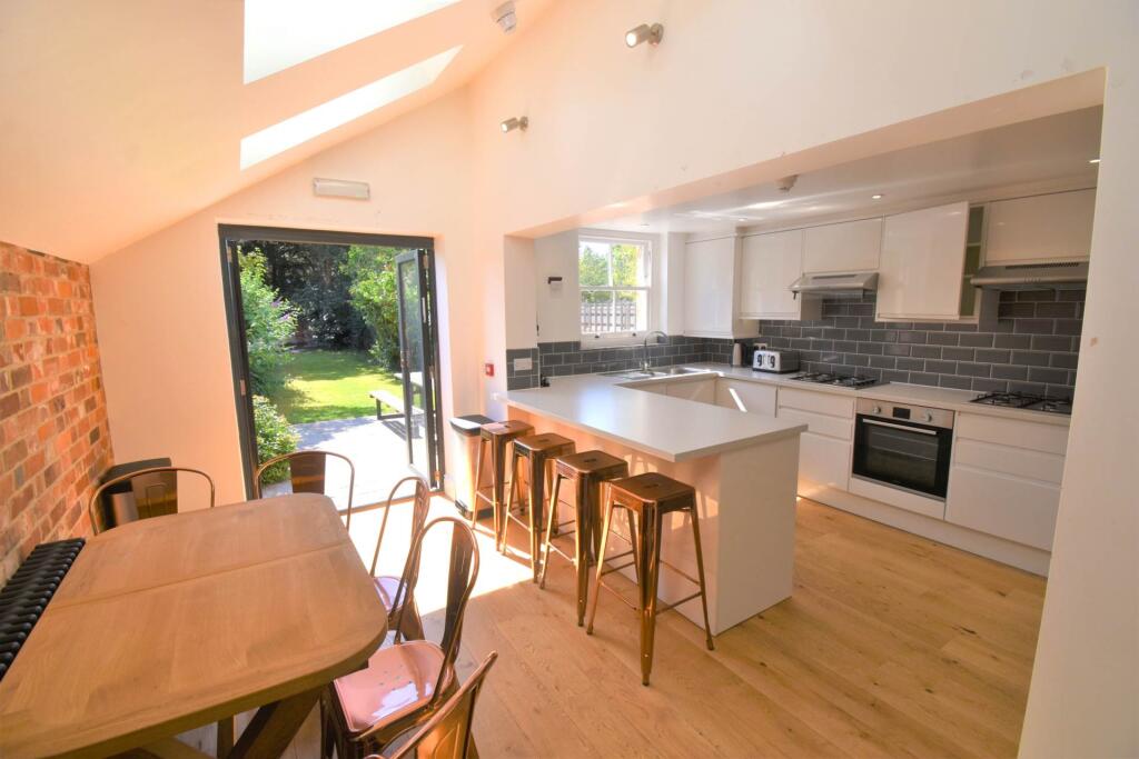 Main image of property: Donnington Road, Reading