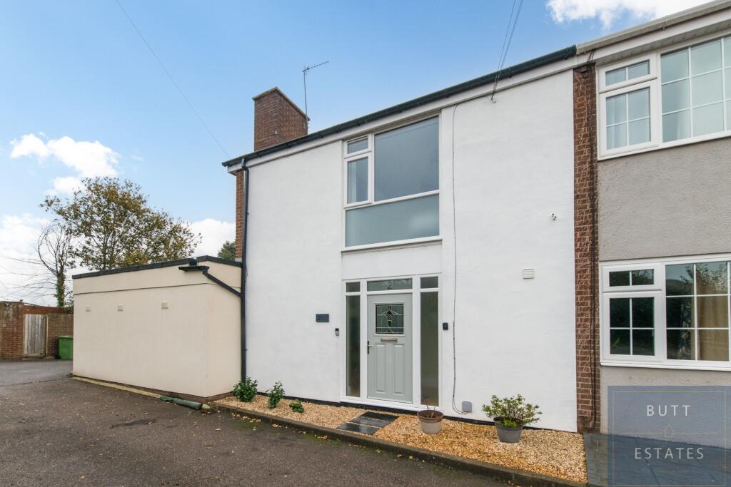 3-bed terraced on Gipsy Hill Mews, Exeter, £300,000