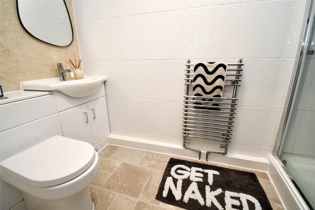 Apartment in Wirral, Liverpool City Region - More