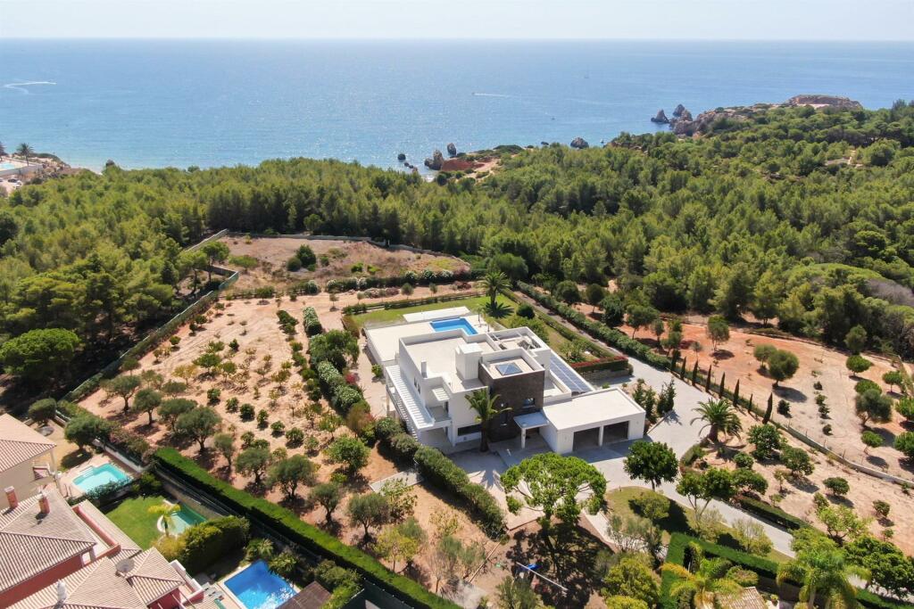 Main image of property: Algarve, Portimão