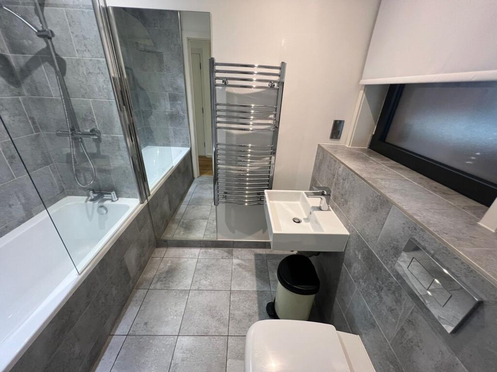 Apartment in Birmingham, Harborne - More