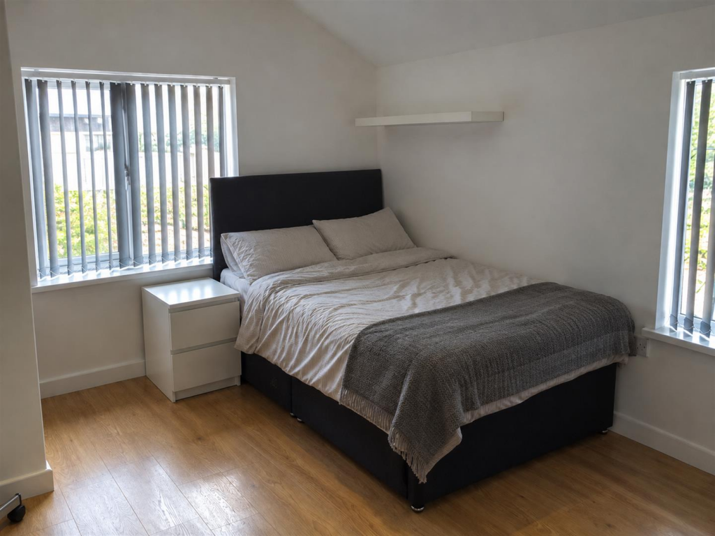 House in Cardiff, Maindy, Cathays - View 3