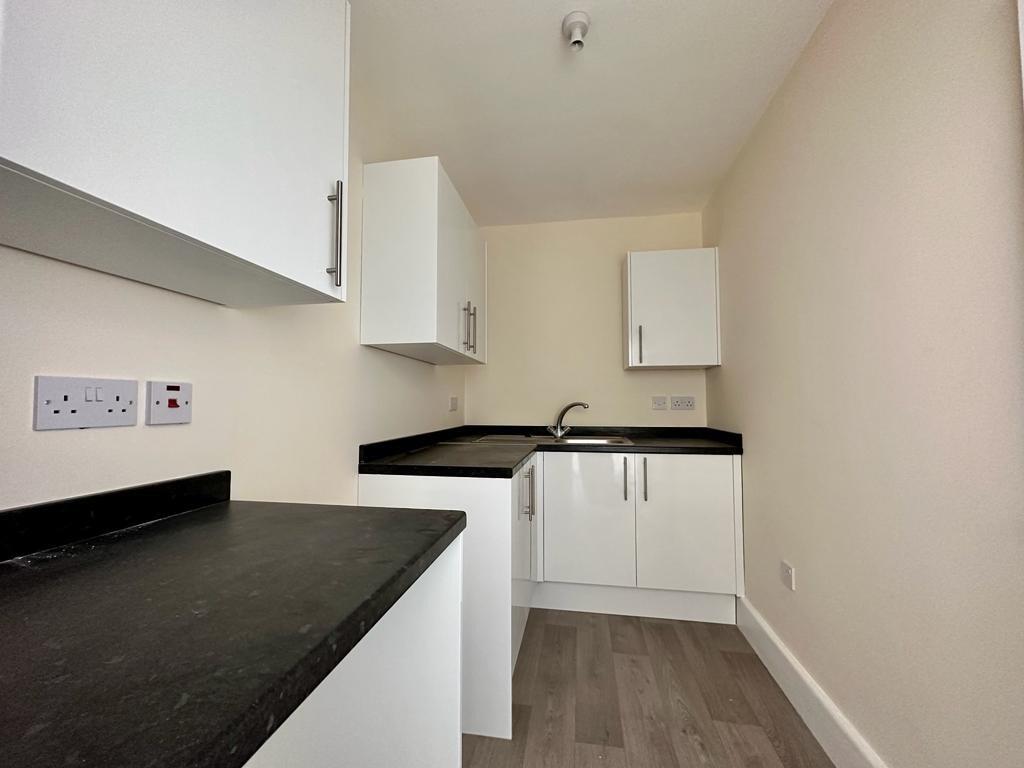 Apartment in Chelmsford - View 2