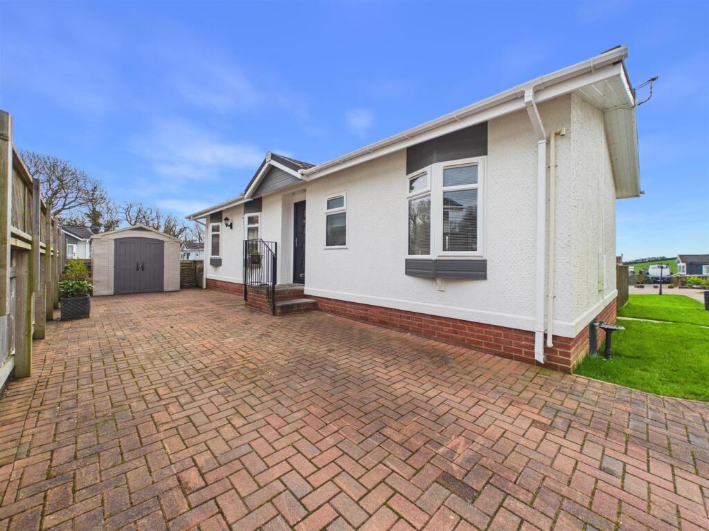 Main image of property: Halsinger, Braunton