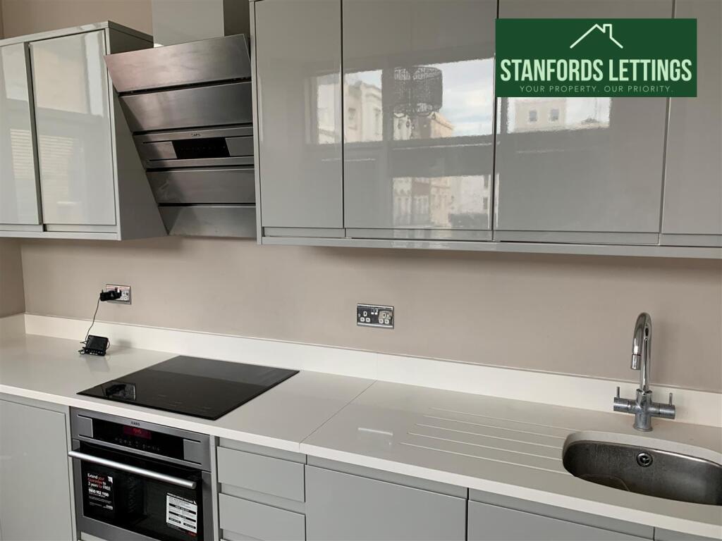Flat 10 Green Diamond, Bartholomew Square, Brighton photo 3