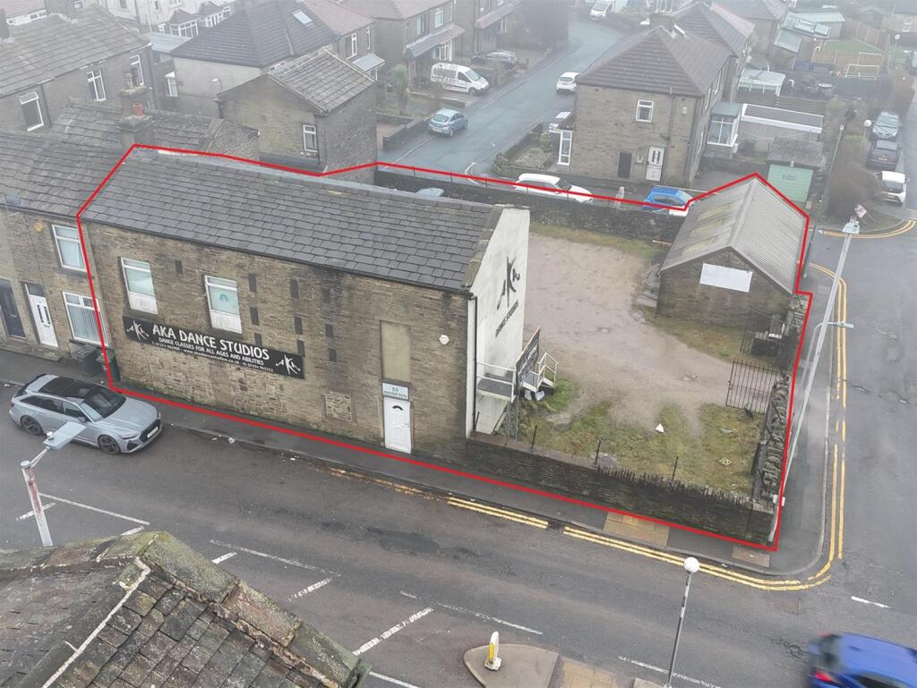 Main image of property: Vacant Unit, Queensbury, West Yorkshire