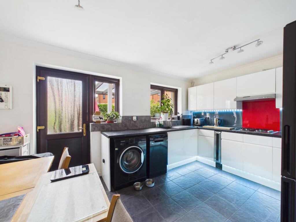 House in Derby - View 5