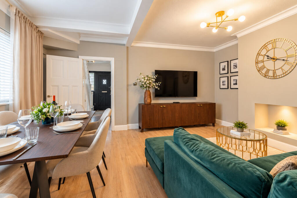 House in Southend-on-Sea - View 4