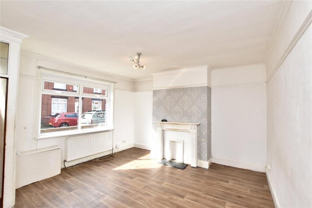 House in Rochdale, Cutgate - View 2
