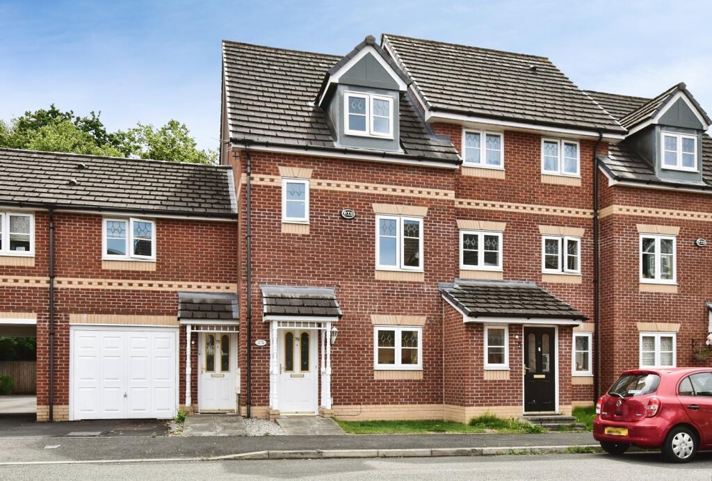 Main image of property: Lawnhurst Avenue, Wythenshawe, Manchester, M23
