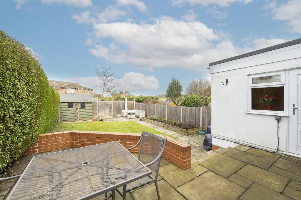 Additional image 10 of Park Mount, Harpenden