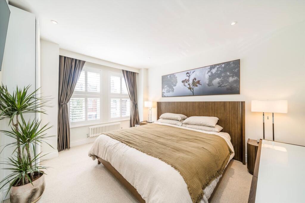 House in London - View 5